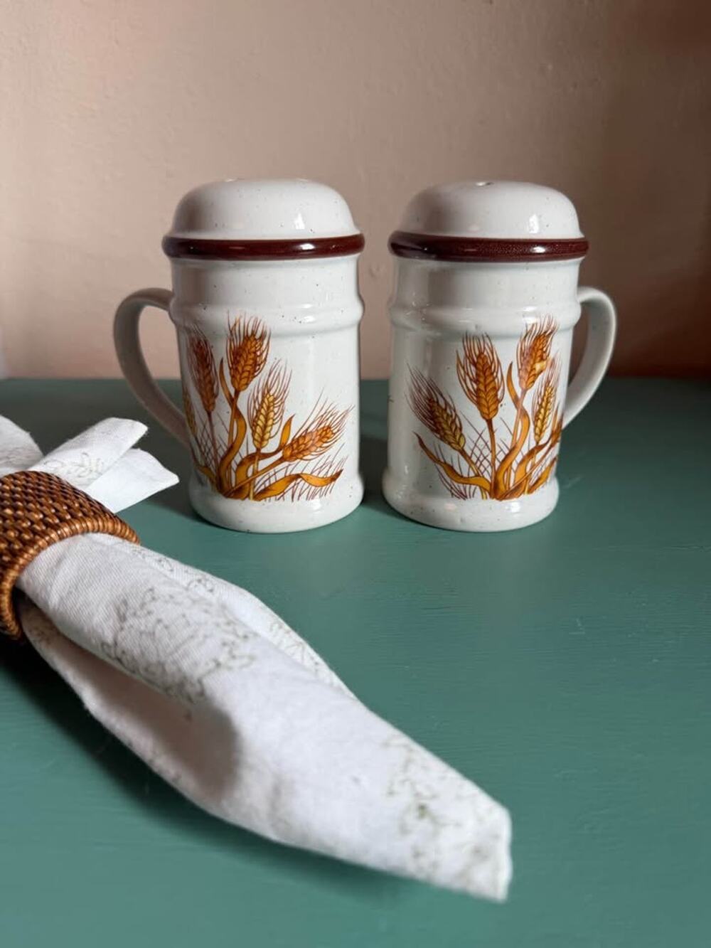 Vintage Japanese Wheat Pattern Salt & Pepper Shakers – Set of 2